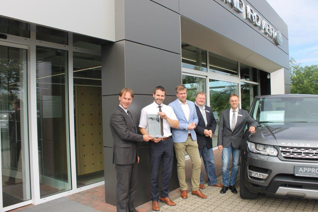 Autopark Hoyer erhält Gebrauchtwagen Zertifikat APPROVED von Land Rover