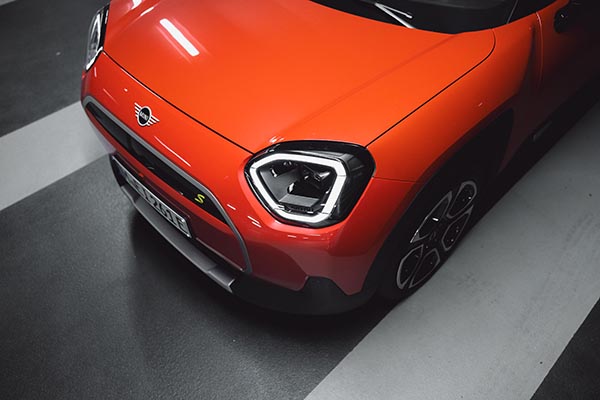 Aceman_400x600_front